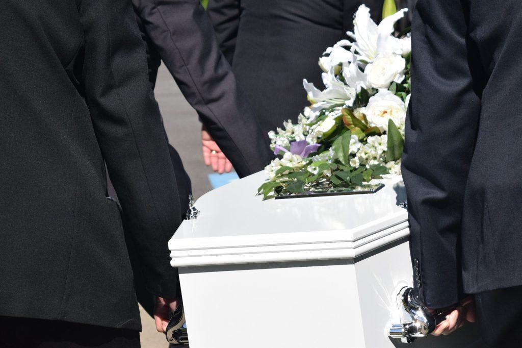 death-2421820_1920 Funeral Expenses from the Estate