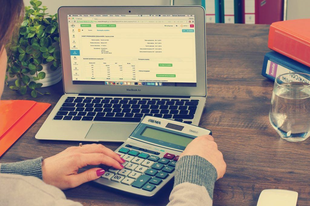 bookkeeping-615384_1280 In the Dark on Taxes?