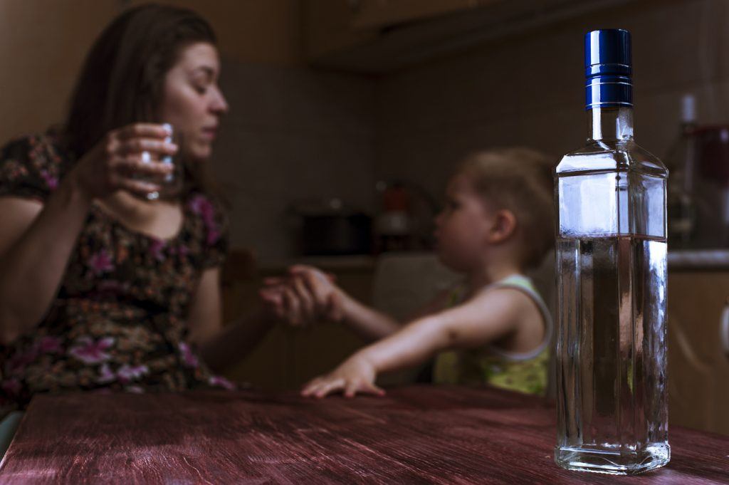 Drunk mother scolding his little son Ask Carolyn: My Child’s Mother is Unfit. What Can I Do?